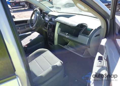 2009 Dodge Grand Caravan Sxt из США, поврежденный, VIN 2D8HN54109R655574